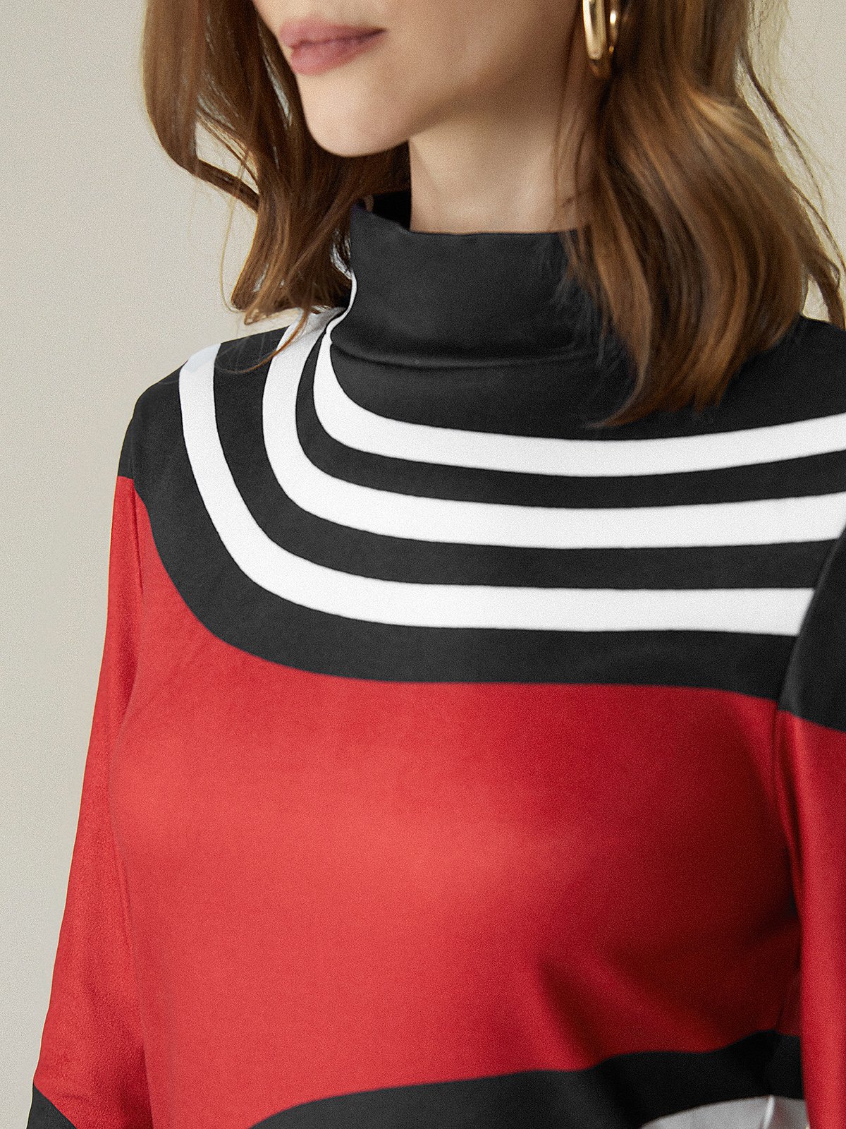 Long Sleeve Urban Geometric Turtleneck T-Shirt