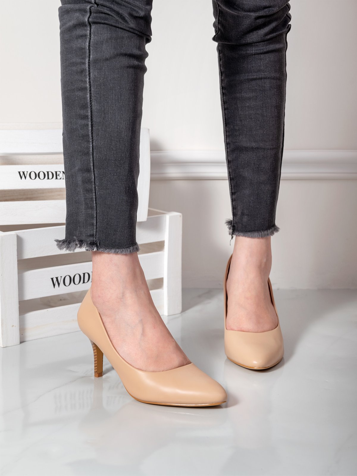 Women Minimalist Commuting Block Heel Shallow Pumps