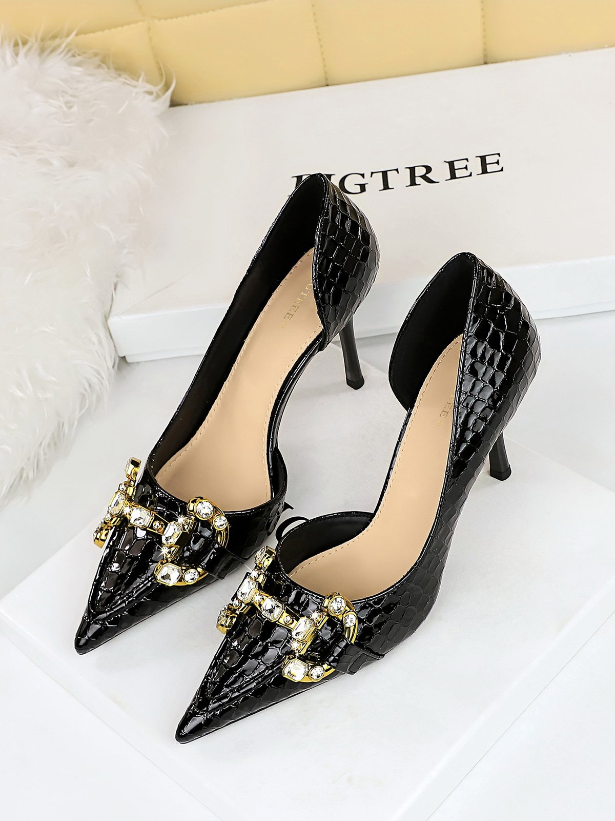 Rhinestone Metal Decor Embossed Side Cut Stiletto Heel  Pumps